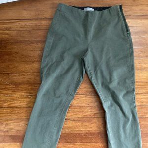Everlane pants, green pants, side zip pants, elastic waist pants in size 6